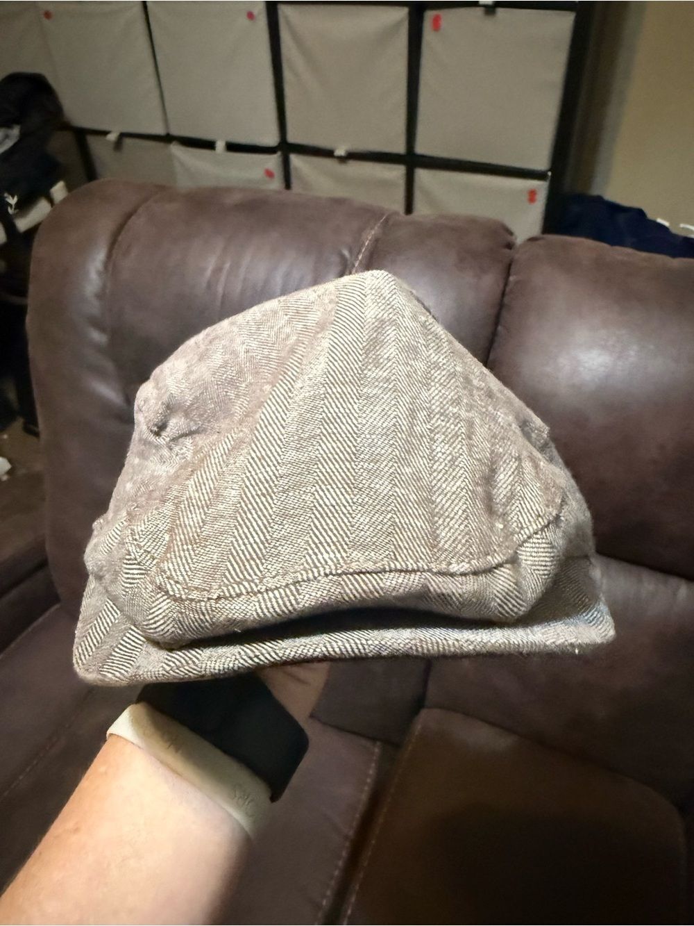 Medium Conner Men's Herringbone Newsboy cap in Light Brown